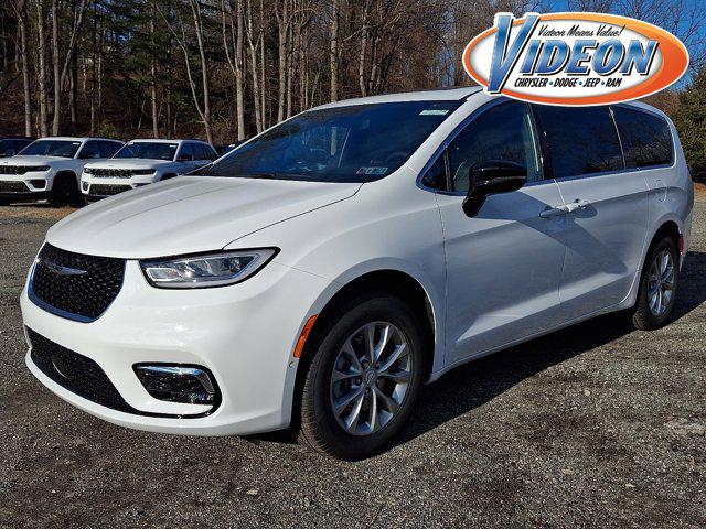 New 2026 Chrysler Pacifica Limited