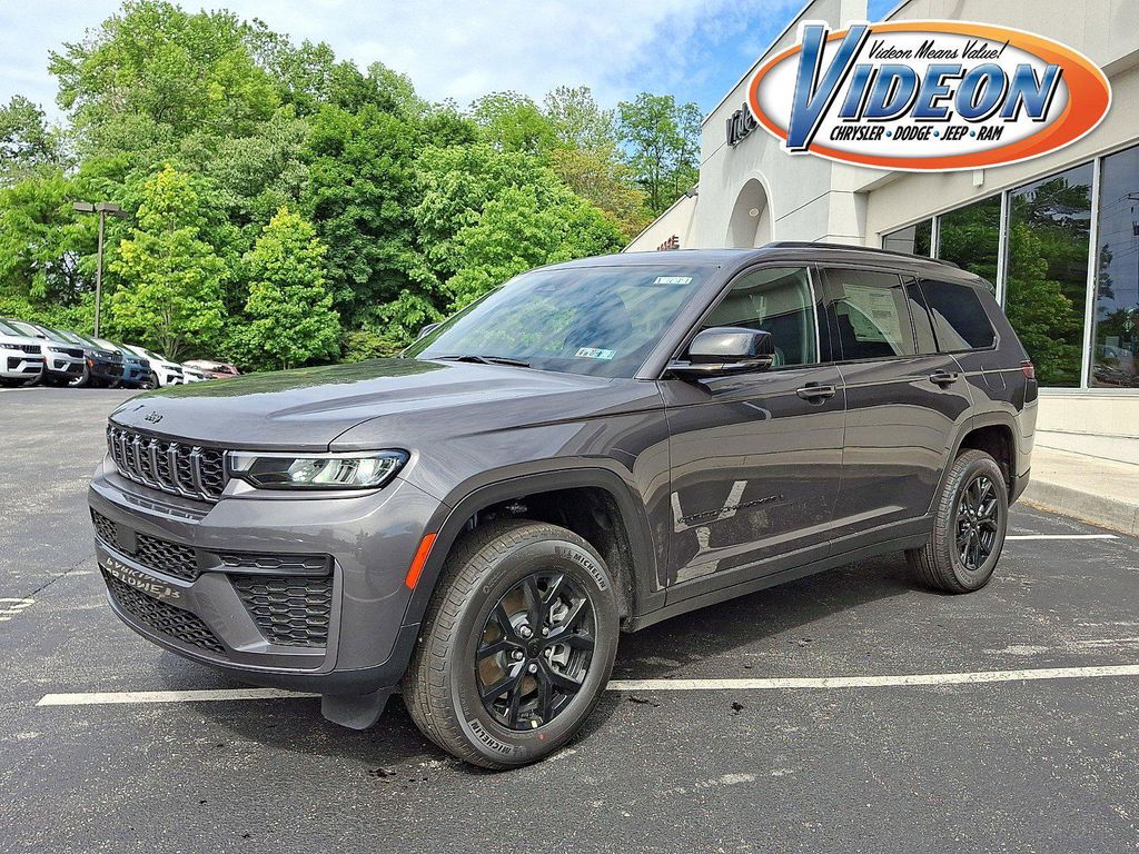 New 2026 Jeep Grand Cherokee L Altitude