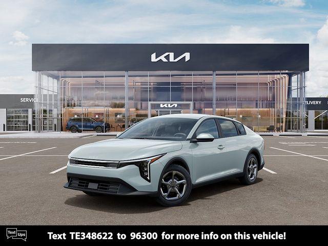 New 2026 Kia K4 LXS