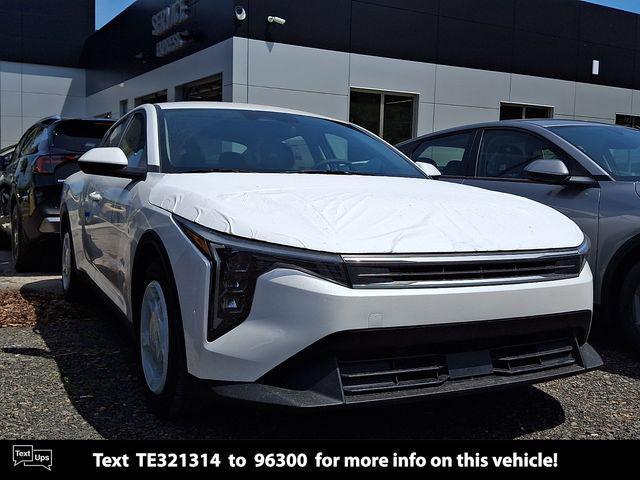 New 2026 Kia K4 LXS