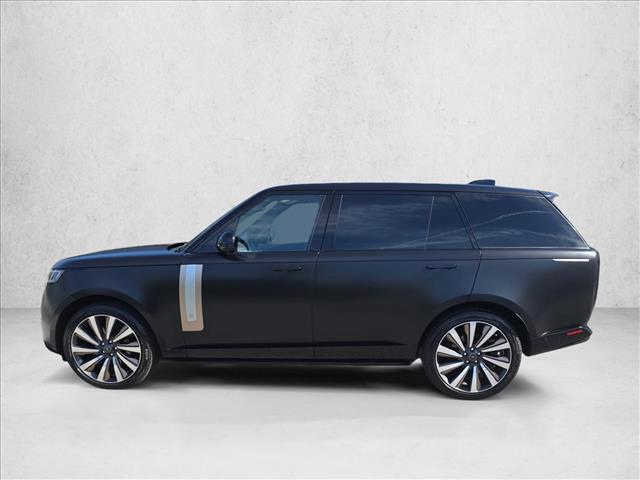 صورة 8 لـ 2025 LAND Rover RANGE ROVER P615 SV