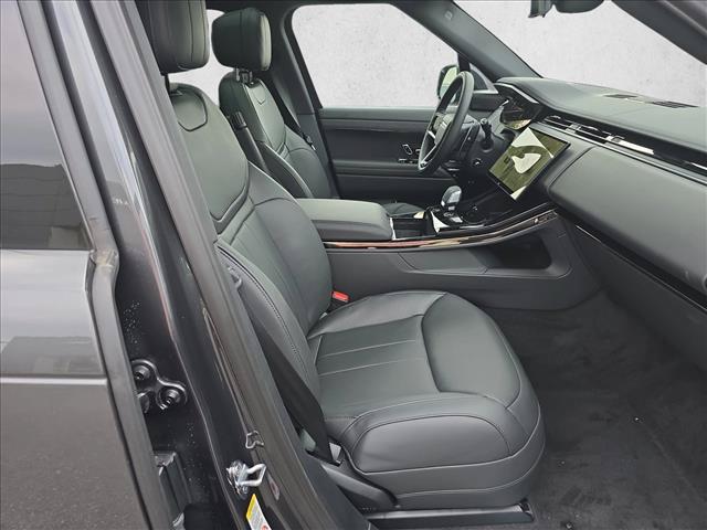 صورة 10 لـ 2026 LAND Rover RANGE ROVER SPORT SE