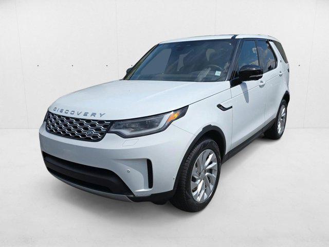 New 2025 Land Rover Discovery P300 S