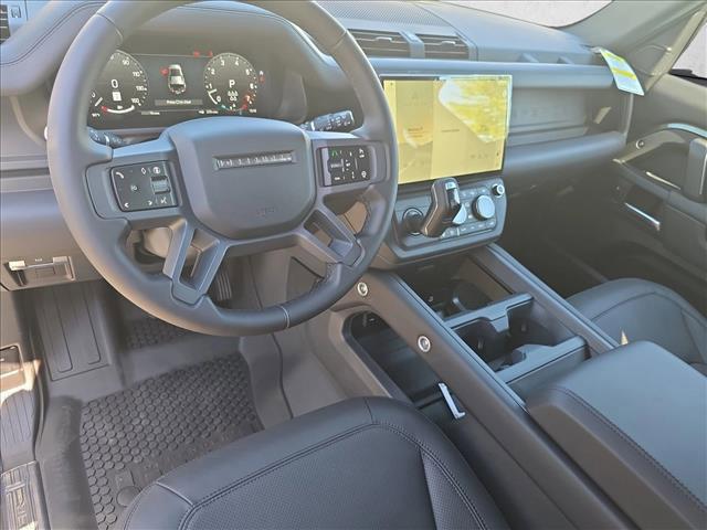 2026 LAND Rover DEFENDER P300 S — миниатюра 15