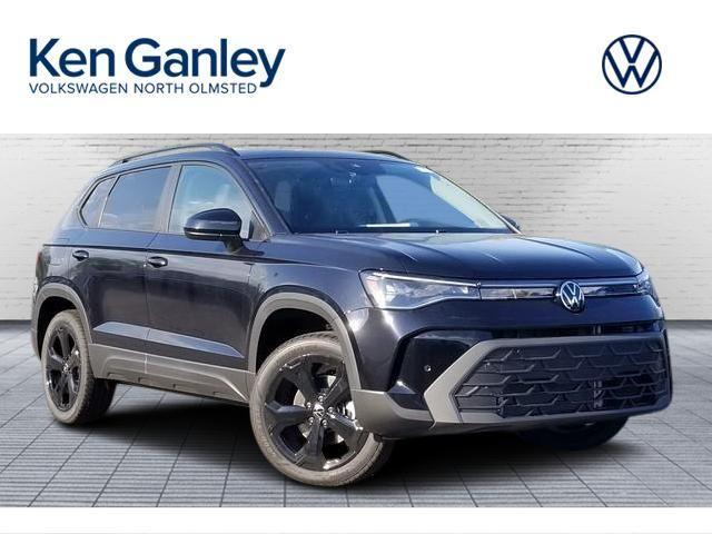 New 2026 Volkswagen Taos 1.5T SE Black