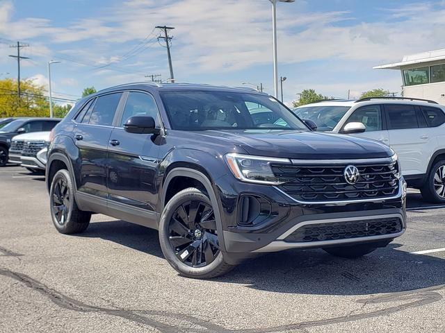 New 2026 Volkswagen Atlas Cross Sport 2.0T SE W/TECHNOLOGY