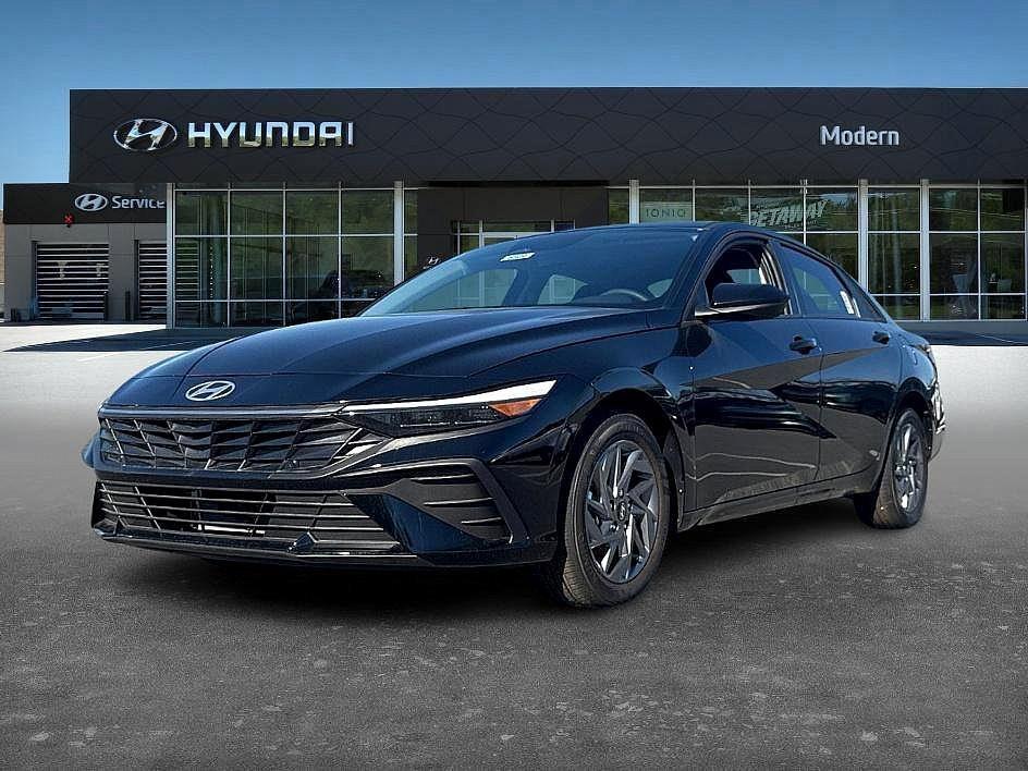 New 2026 Hyundai ELANTRA HEV Blue