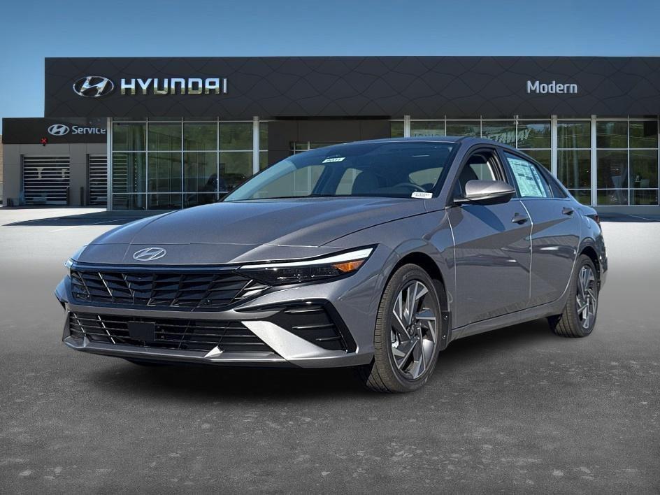 New 2026 Hyundai ELANTRA Limited