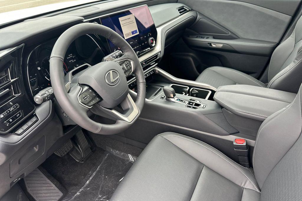 صورة 9 لـ 2026 LEXUS TX 350 PREMIUM