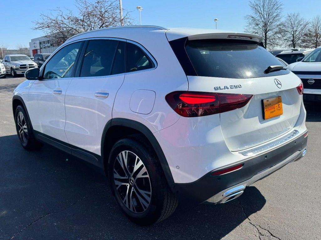 MERCEDES-BENZ GLA-CLASS - 5