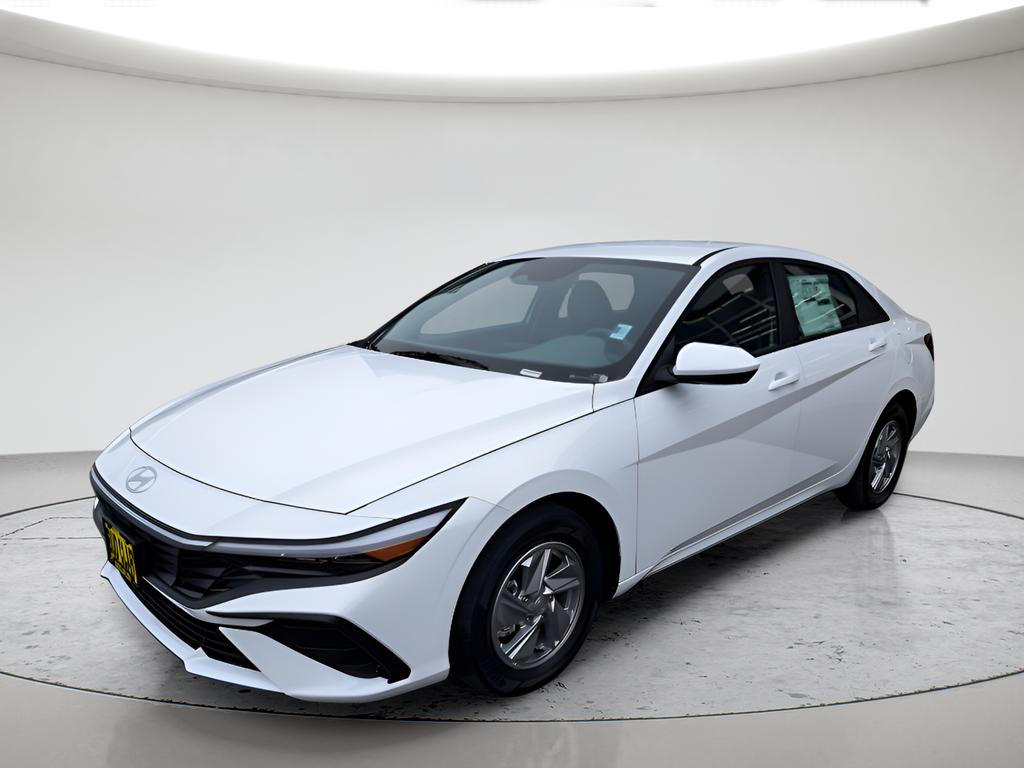 New 2026 Hyundai ELANTRA SE