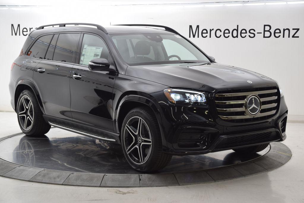 2026 Mercedes-BENZ GLS — фото 8