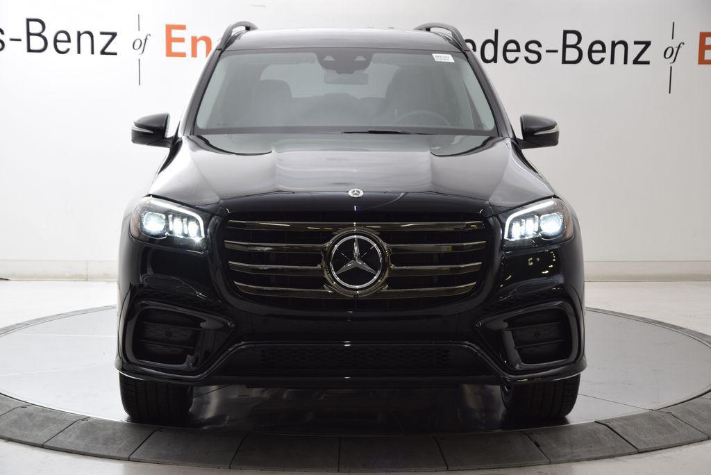 2026 Mercedes-BENZ GLS — фото 9