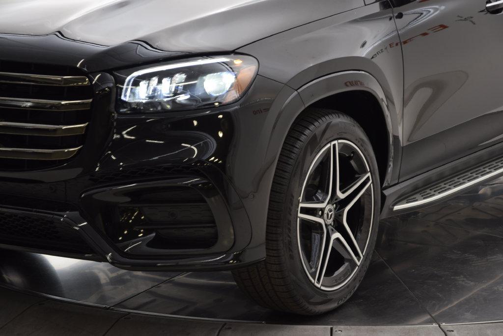 2026 Mercedes-BENZ GLS — миниатюра 11