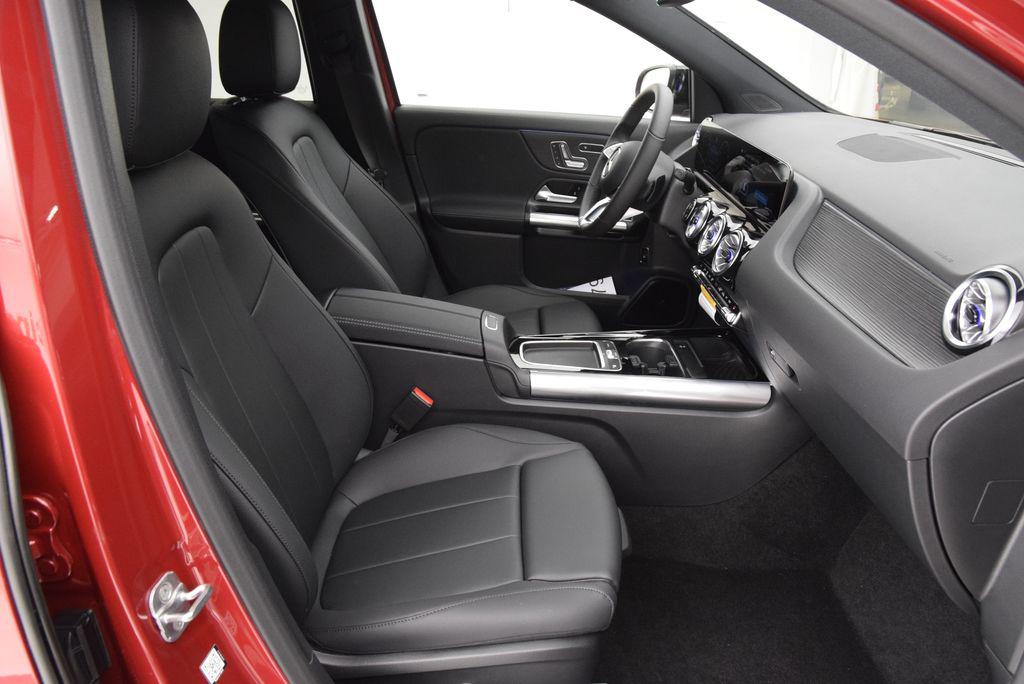 2026 Mercedes-BENZ GLA 缩略图 16