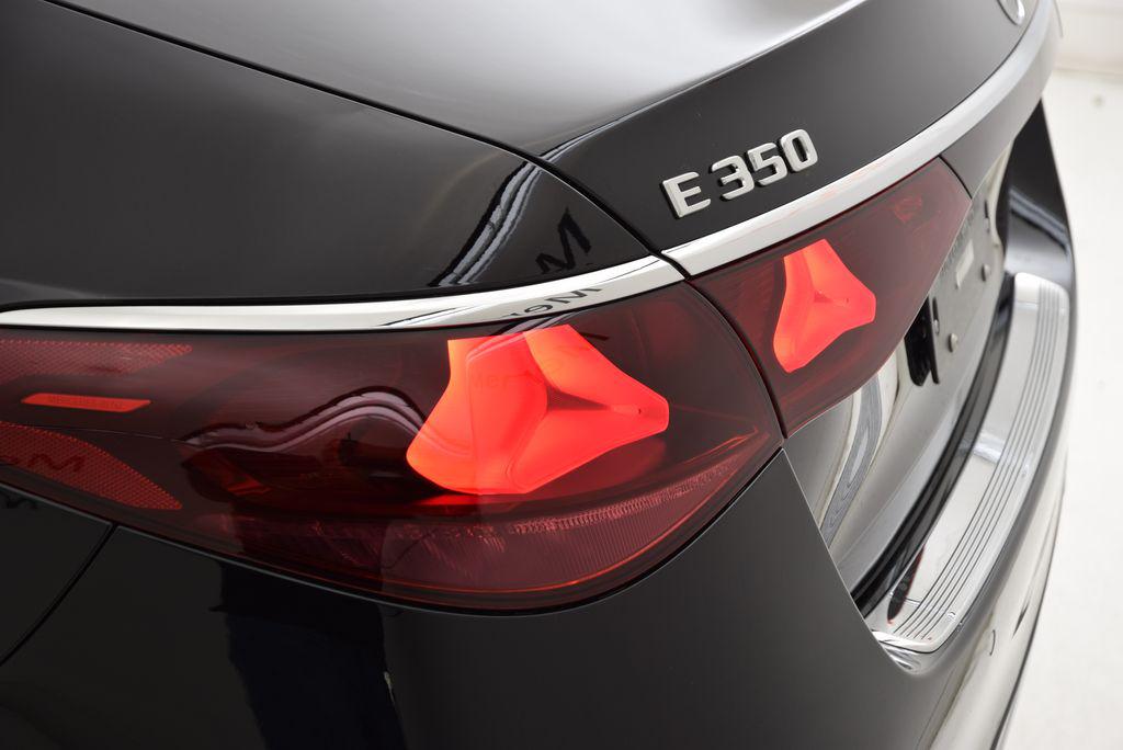 2026 Mercedes-BENZ E-CLASS — миниатюра 13