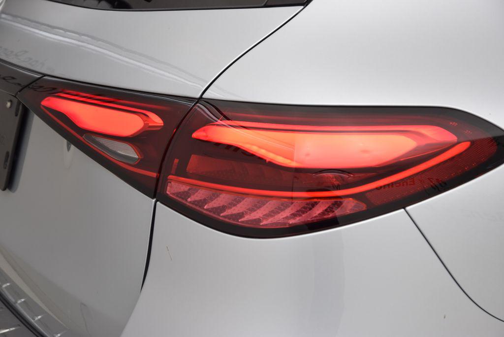 صورة مصغرة 14 لـ 2026 Mercedes-BENZ GLC