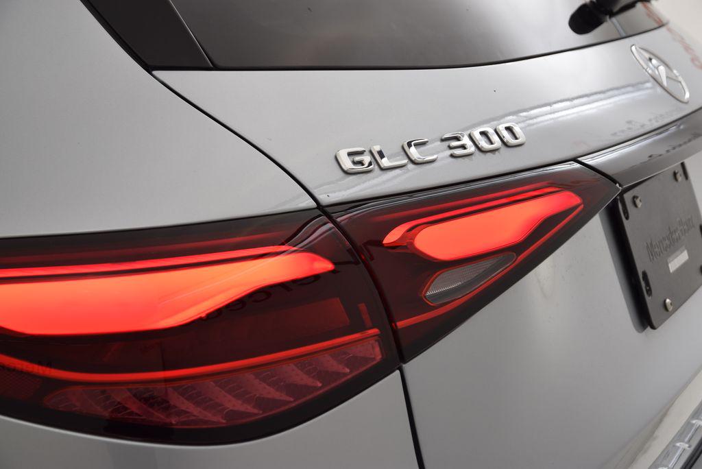 صورة مصغرة 13 لـ 2026 Mercedes-BENZ GLC