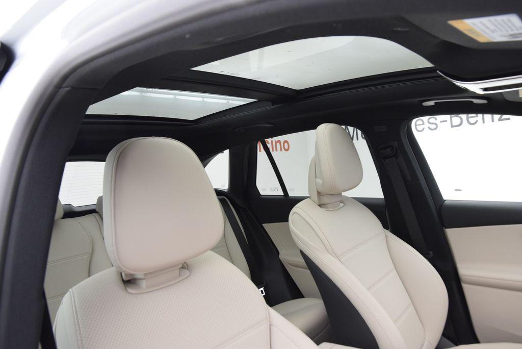 صورة مصغرة 18 لـ 2026 Mercedes-BENZ GLC