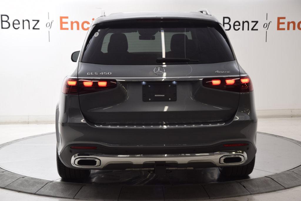 2026 Mercedes-BENZ GLS — миниатюра 5