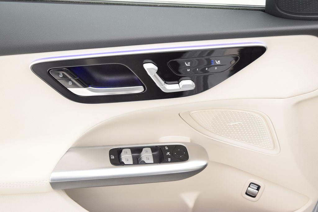 2026 Mercedes-BENZ C-CLASS — миниатюра 21