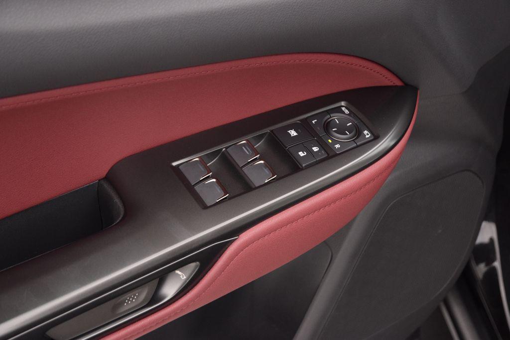 صورة مصغرة 23 لـ 2025 Lexus NX 250 BASE