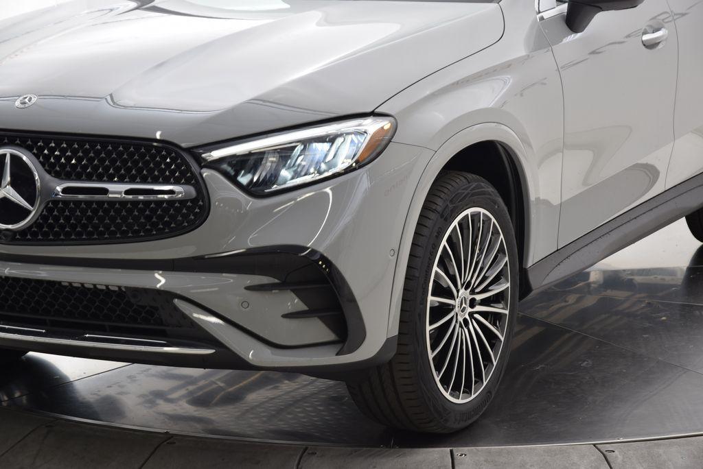 صورة مصغرة 11 لـ 2026 Mercedes-BENZ GLC