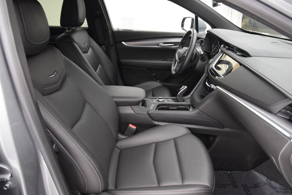 صورة مصغرة 15 لـ 2025 Cadillac XT5 LUXURY