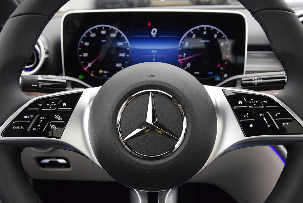 صورة مصغرة 23 لـ 2026 Mercedes-BENZ C-CLASS