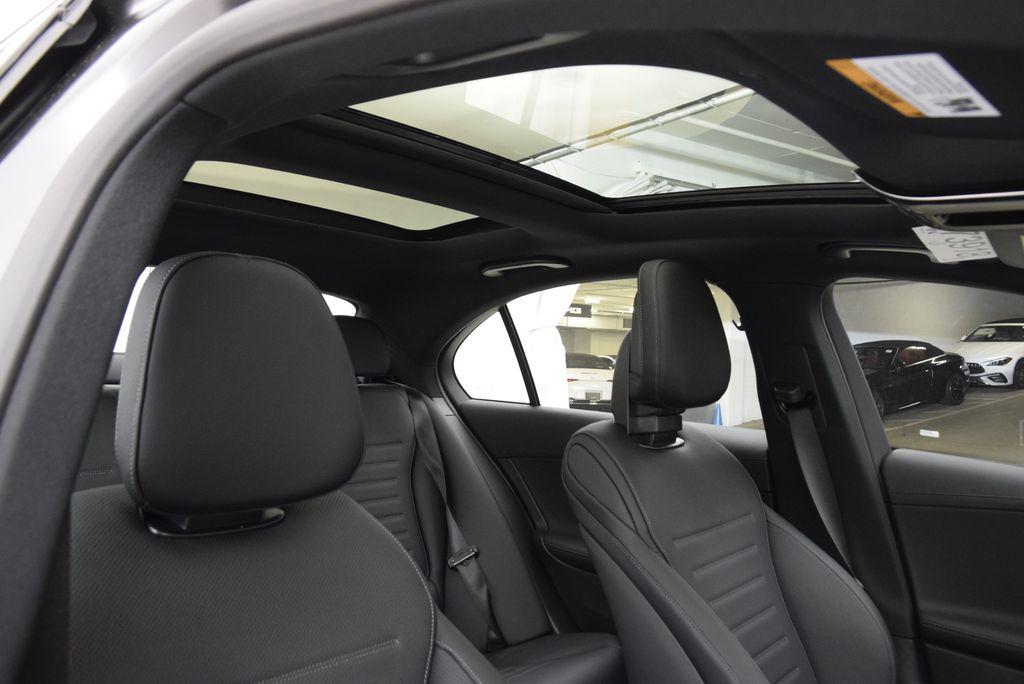 2026 Mercedes-BENZ C-CLASS 缩略图 18