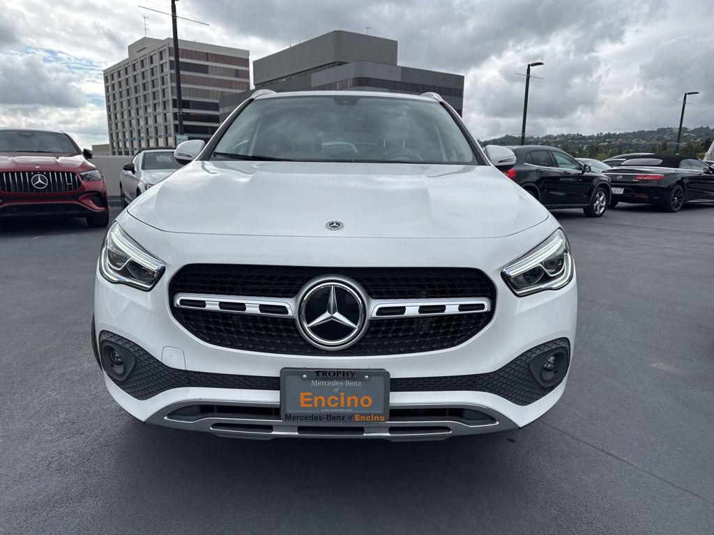 MERCEDES-BENZ GLA - 2