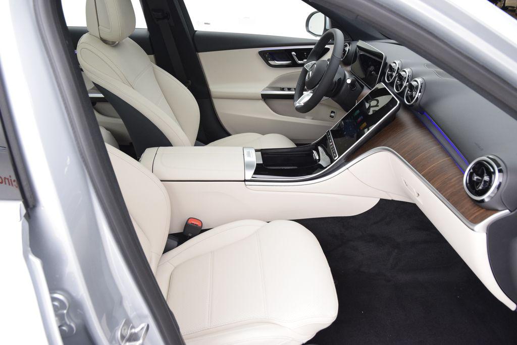 2026 Mercedes-BENZ C-CLASS — миниатюра 16