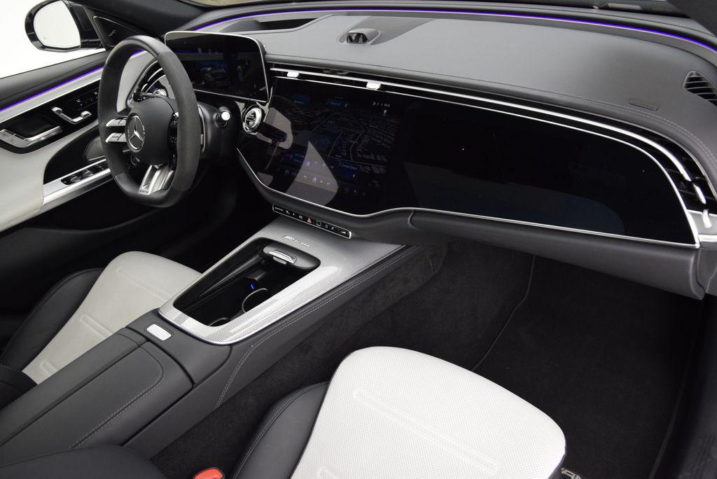 صورة مصغرة 15 لـ 2026 Mercedes-BENZ AMG E 53 E 4MATIC+
