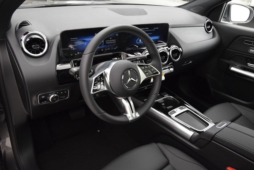 2026 Mercedes-BENZ GLA — миниатюра 20