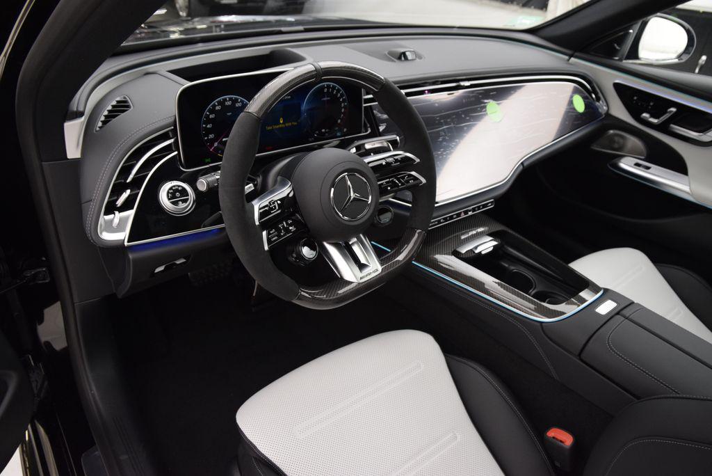 صورة مصغرة 21 لـ 2026 Mercedes-BENZ AMG E 53 E 4MATIC+