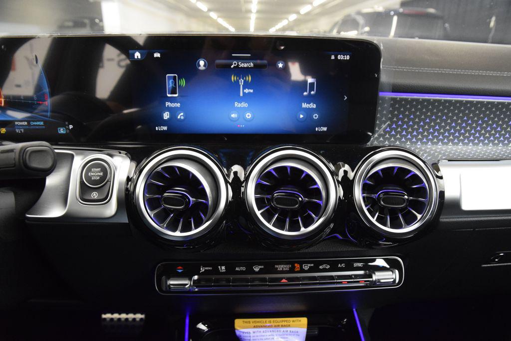 2026 Mercedes-BENZ AMG GLB 35 4MATIC thumbnail 26