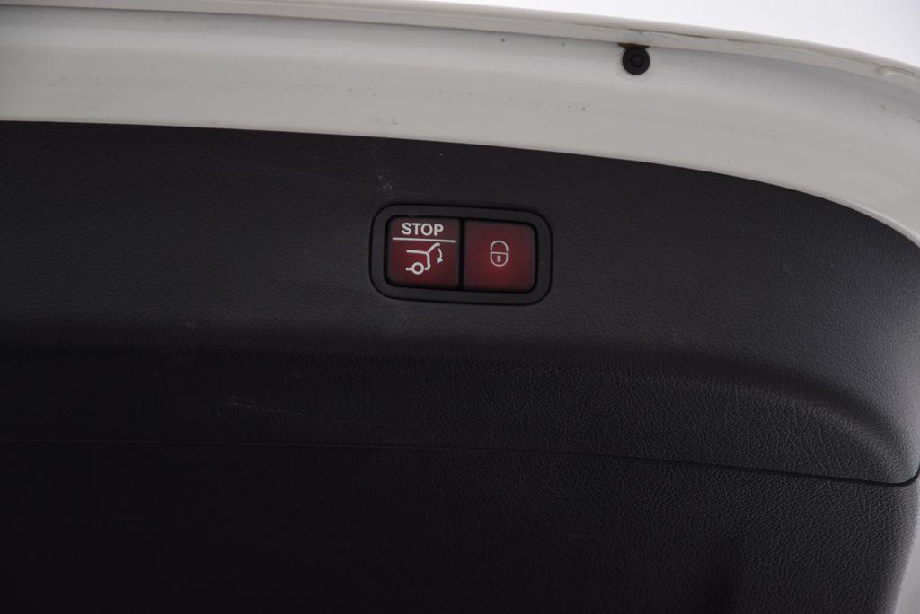 صورة مصغرة 30 لـ 2024 Mercedes-BENZ GLC