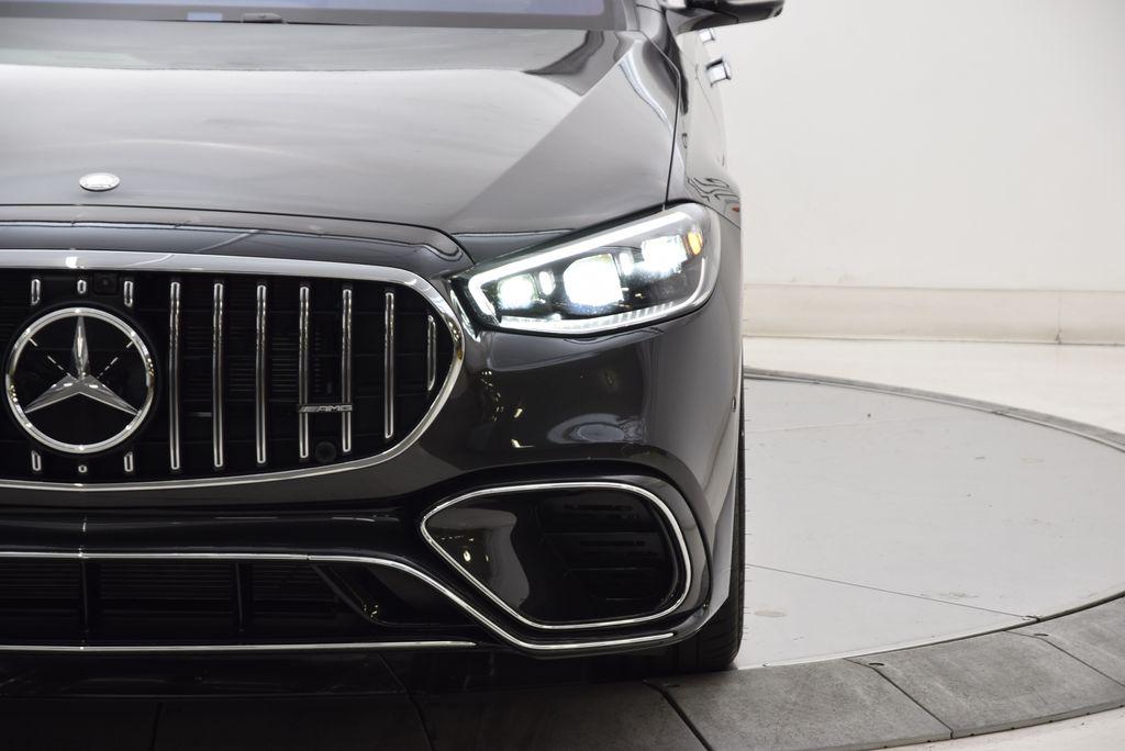 صورة 10 لـ 2026 Mercedes-BENZ AMG S 63 E 4MATIC