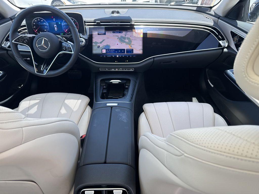 MERCEDES-BENZ E-CLASS - 8