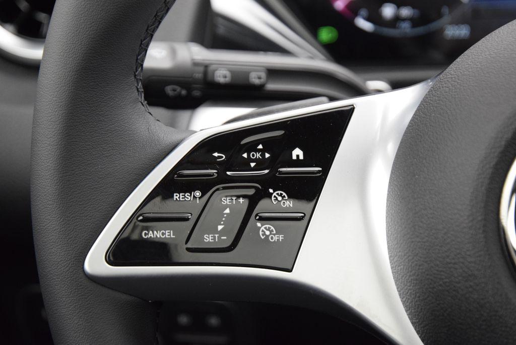2026 Mercedes-BENZ GLB — миниатюра 24