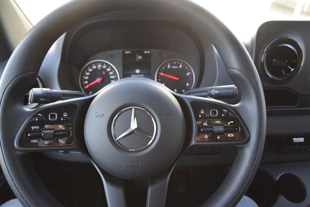 صورة مصغرة 18 لـ 2024 Mercedes-BENZ OTHERS