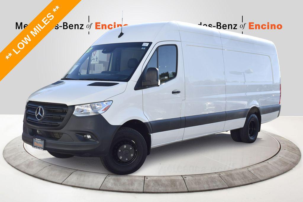 صورة 1 لـ 2024 Mercedes-BENZ OTHERS