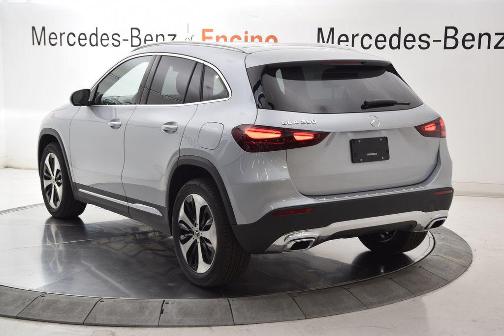صورة 4 لـ 2026 Mercedes-BENZ GLA