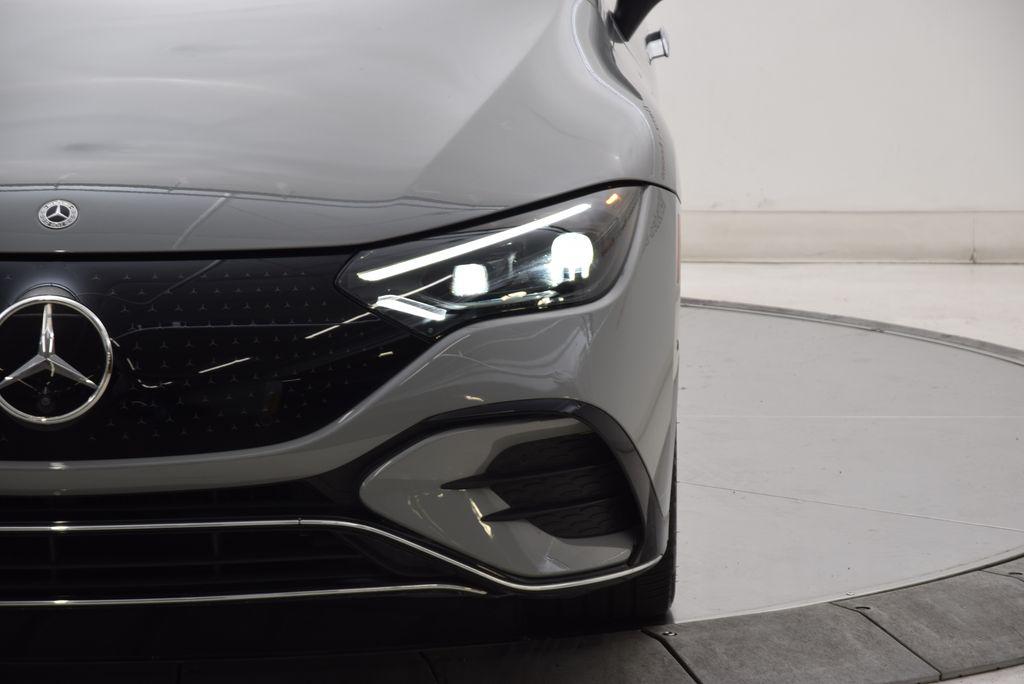صورة 10 لـ 2023 Mercedes-BENZ EQE
