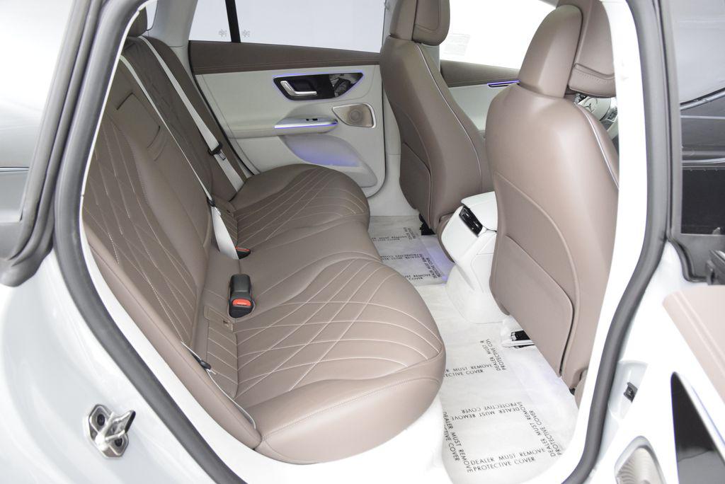 2023 Mercedes-BENZ EQE 缩略图 19