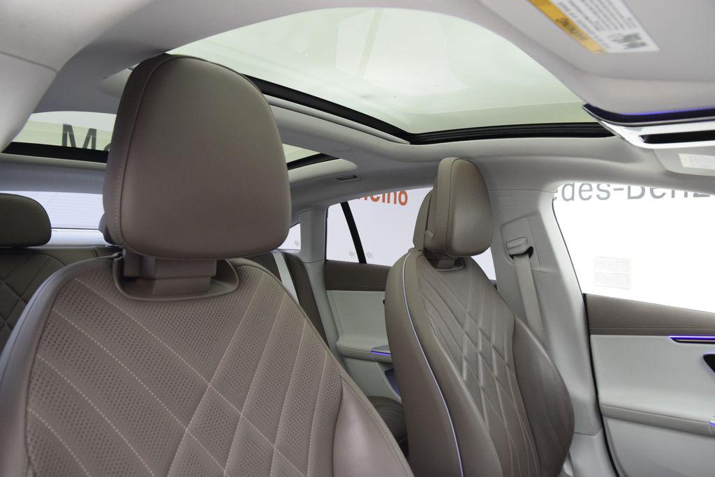 2023 Mercedes-BENZ EQE 缩略图 18
