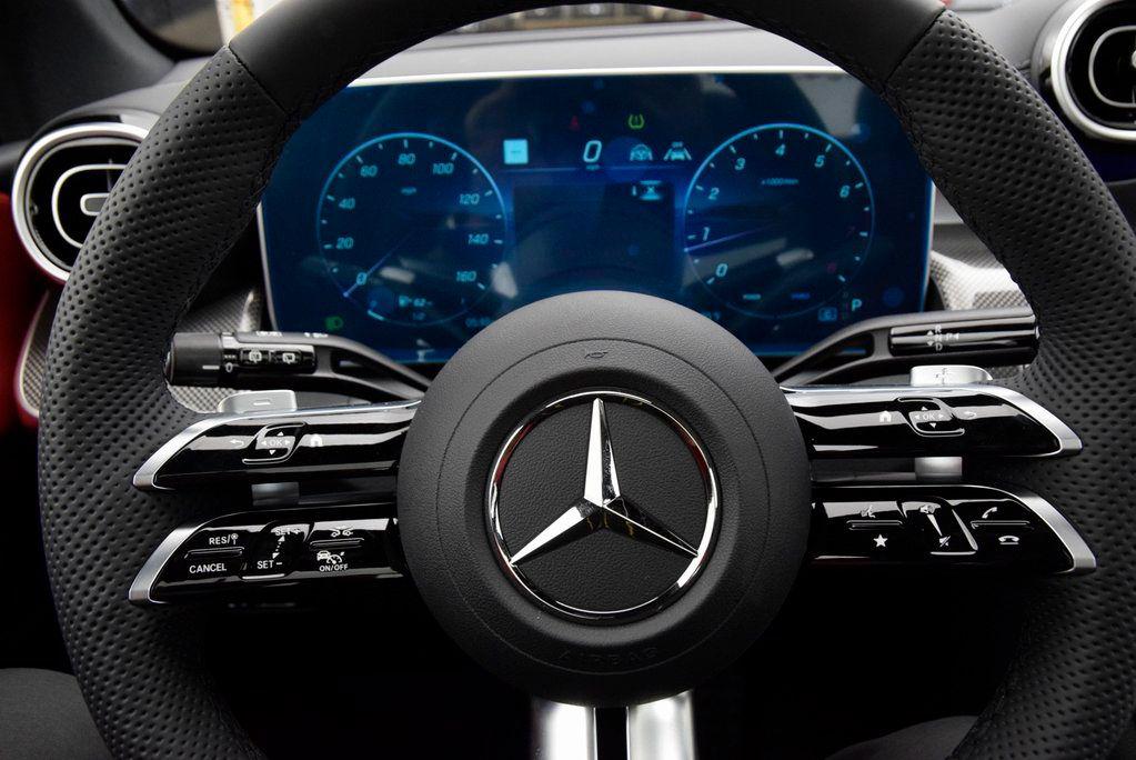 2026 Mercedes-BENZ GLC — миниатюра 23