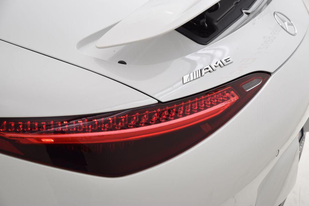 صورة 13 لـ 2022 Mercedes-BENZ AMG SL 63 BASE