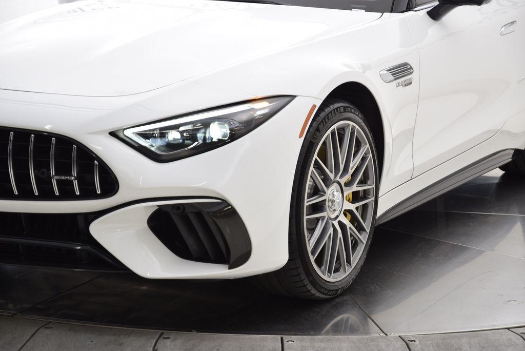 صورة 11 لـ 2022 Mercedes-BENZ AMG SL 63 BASE