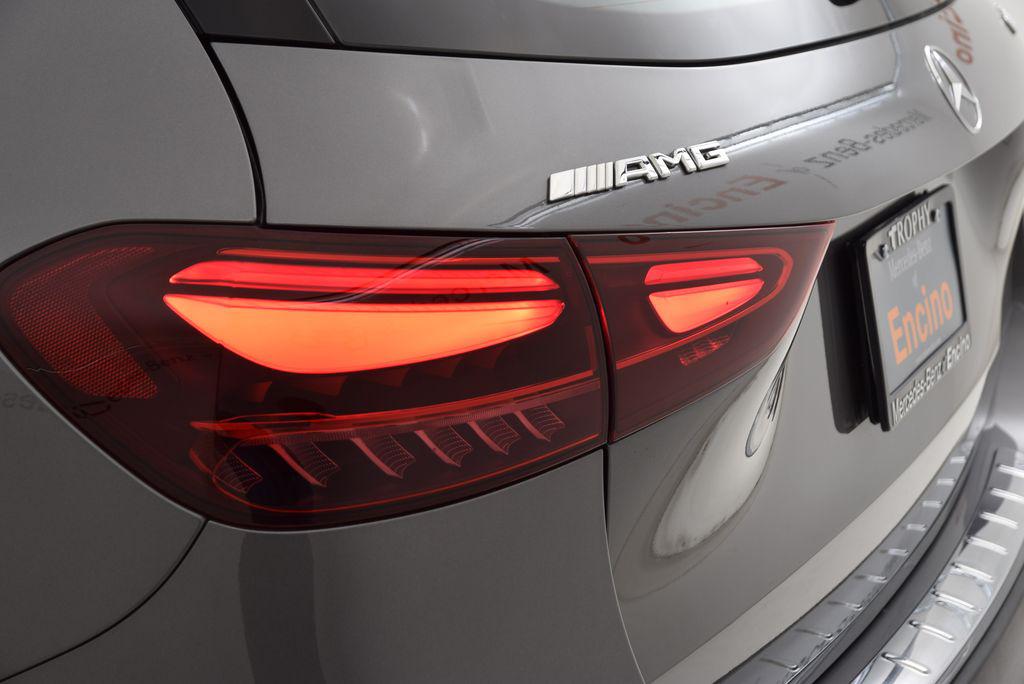 صورة 12 لـ 2026 Mercedes-BENZ AMG GLA 35 4MATIC